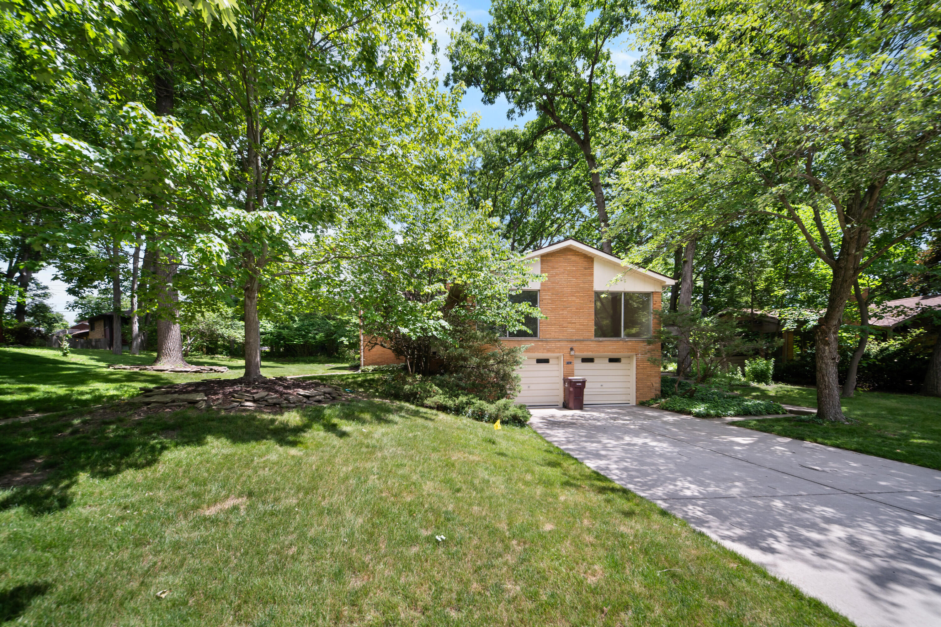 2125 Needham Road Ann Arbor, MI 48104 - Photo 2 of 48 011_44