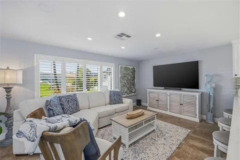 $1,999,000 | 4310 40th Street South, St. Petersburg, FL 33711