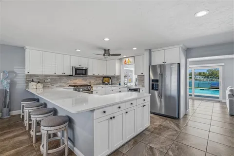 $1,999,000 | 4310 40th Street South, St. Petersburg, FL 33711