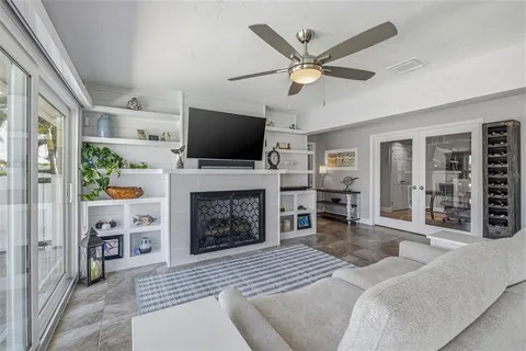 $1,999,000 | 4310 40th Street South, St. Petersburg, FL 33711