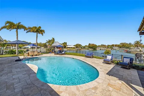 $1,999,000 | 4310 40th Street South, St. Petersburg, FL 33711