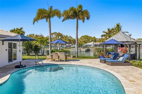 $1,999,000 | 4310 40th Street South, St. Petersburg, FL 33711