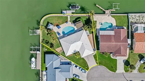 $1,999,000 | 4310 40th Street South, St. Petersburg, FL 33711