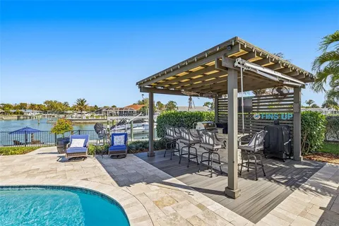 $1,999,000 | 4310 40th Street South, St. Petersburg, FL 33711