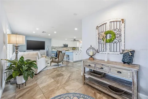 $1,999,000 | 4310 40th Street South, St. Petersburg, FL 33711