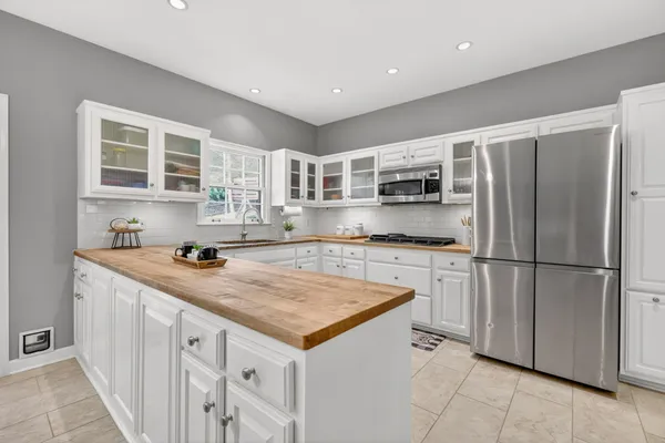 $448,000 | 4321 Oakcrest Lane, Hermitage, TN 37076