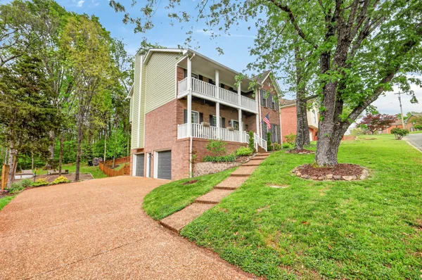 $448,000 | 4321 Oakcrest Lane, Hermitage, TN 37076