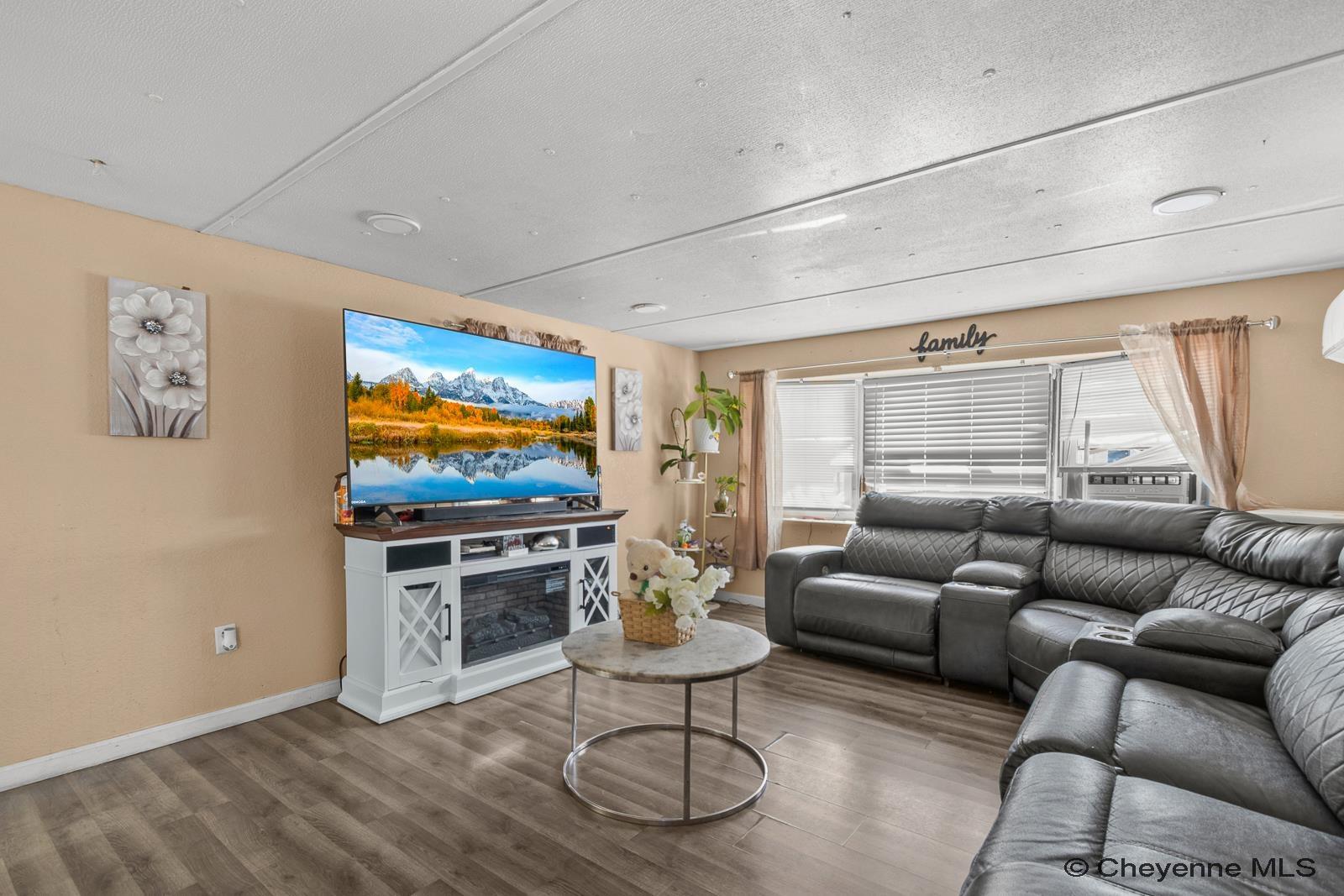 300 East Prosser Road, Unit 104 Cheyenne, WY 82007 - Photo 3 of 17 Gallery Image 3