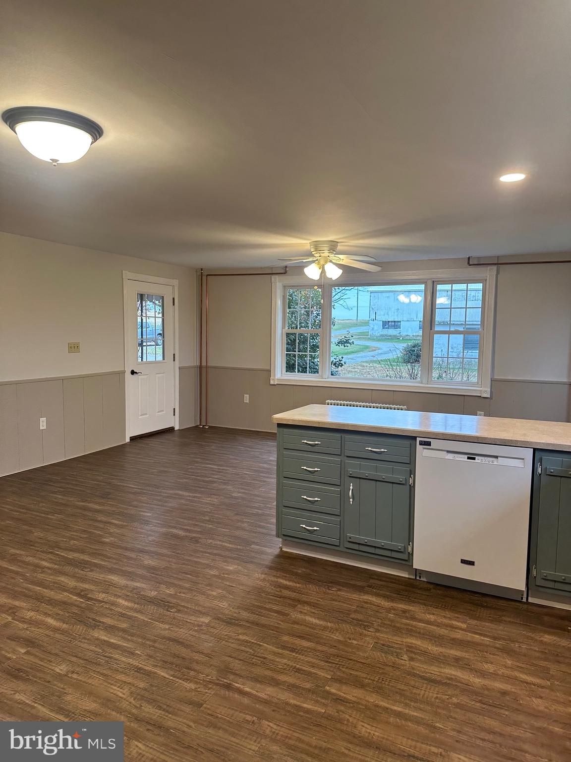 989 Goshen Mill Road Peach Bottom, PA 17563 - Photo 5 of 15