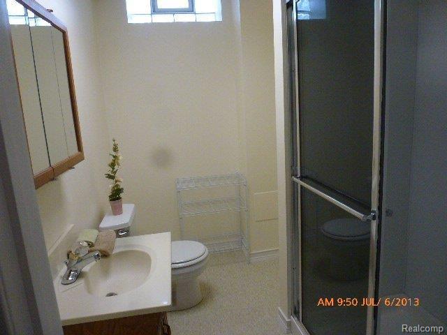 38100 Wick Road Romulus, MI 48174 - Photo 16 of 19 006.JPG