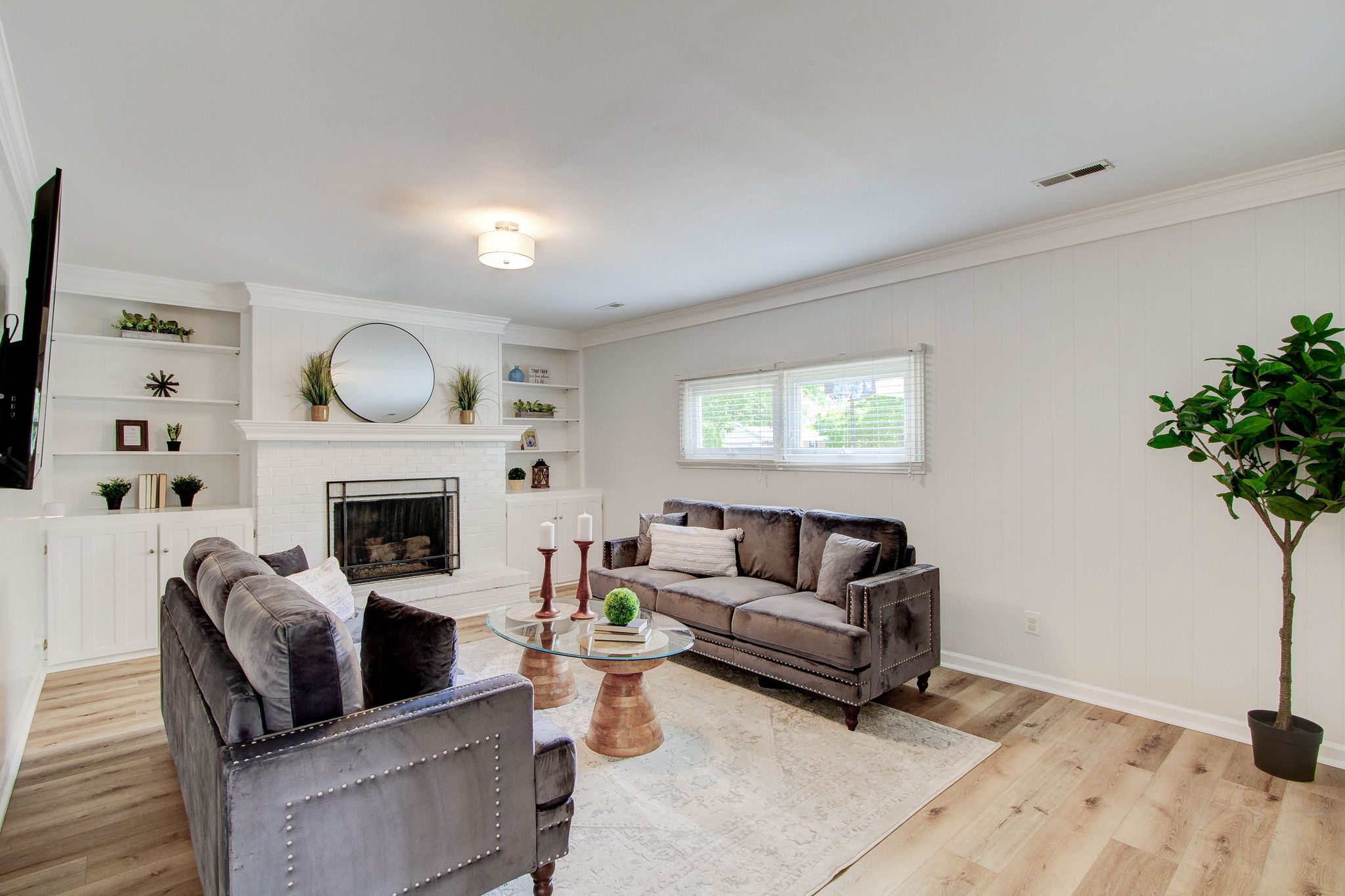 914 Pawnee Road Carmel, IN 46032 - Photo 18 of 37 Gallery Image 18