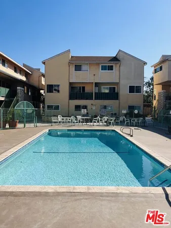 $2,800 | 121 Sinclair Avenue, Unit 243, Glendale, CA 91206