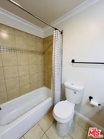 $2,800 | 121 Sinclair Avenue, Unit 243, Glendale, CA 91206