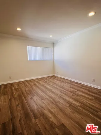 $2,800 | 121 Sinclair Avenue, Unit 243, Glendale, CA 91206