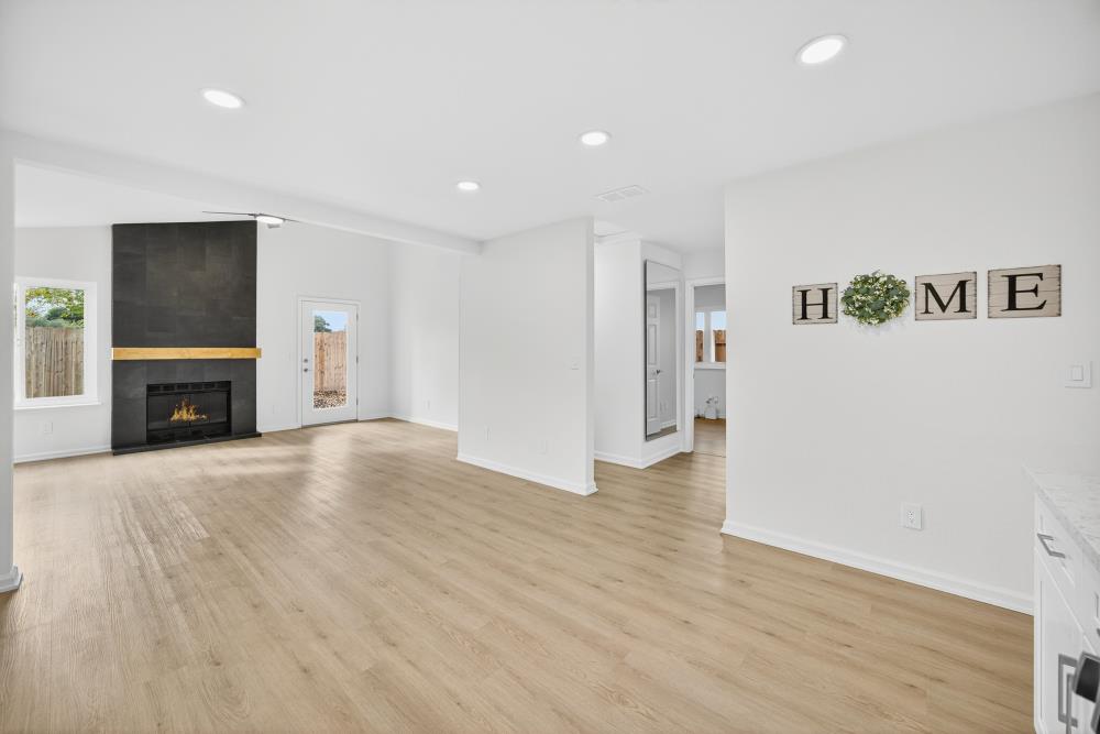 6237 Riverbelle Court Rio Linda, CA 95673 - Photo 17 of 50 a view of empty room with a fireplace