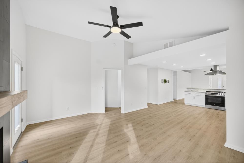 6237 Riverbelle Court Rio Linda, CA 95673 - Photo 20 of 50 a view of a livingroom with a kitchen