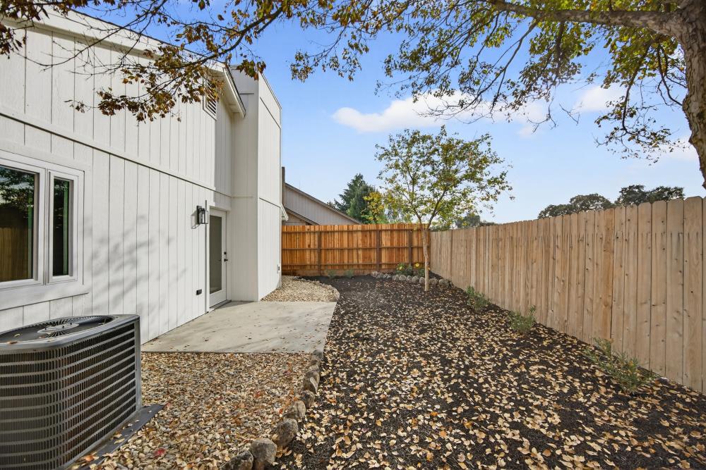 6237 Riverbelle Court Rio Linda, CA 95673 - Photo 43 of 50 a view of a pathway of a house