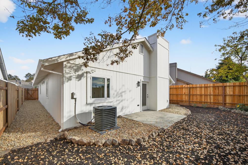 6237 Riverbelle Court Rio Linda, CA 95673 - Photo 44 of 50 a backyard of a house with lots of green space