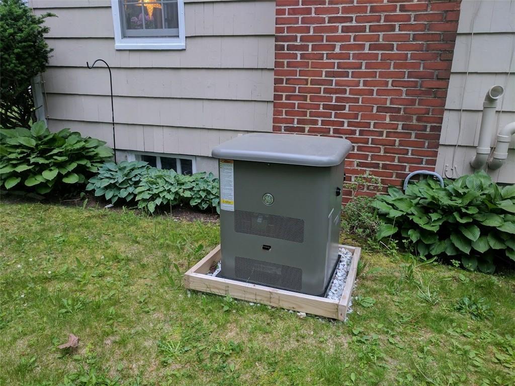 191 Princes Point Road Yarmouth, ME 04096 - Photo 21 of 34 GE 8-10 KW Standby Generator