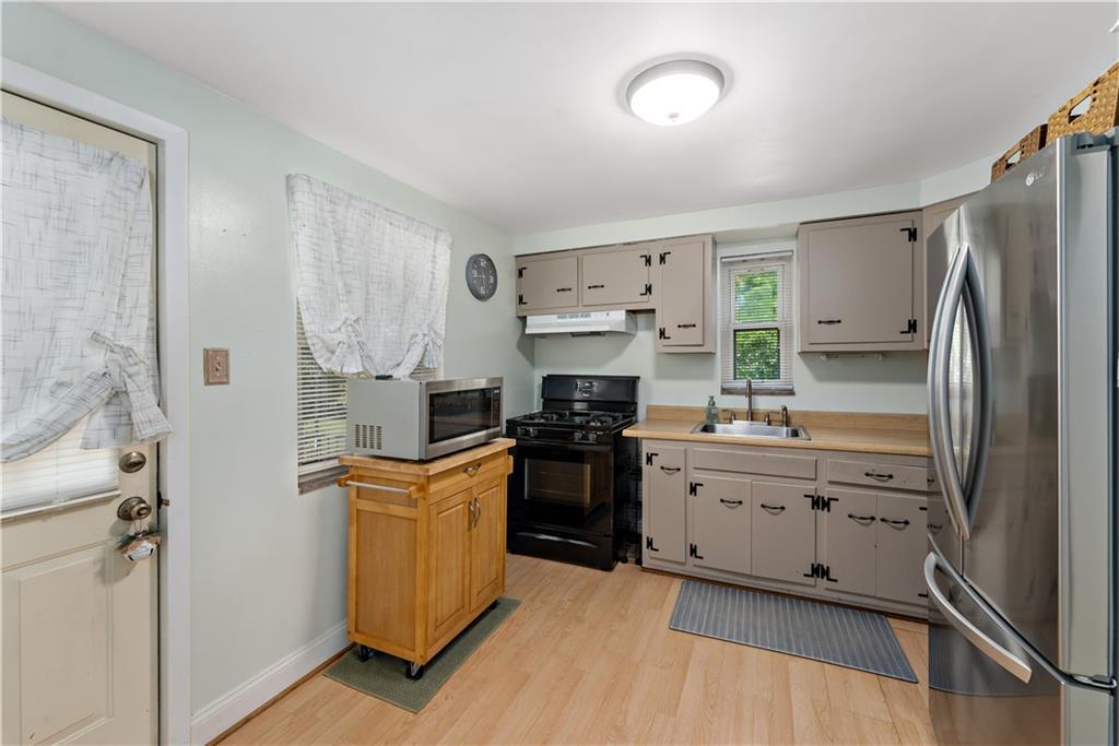 119 Forliview Road Glenshaw, PA 15116 - Photo 11 of 40