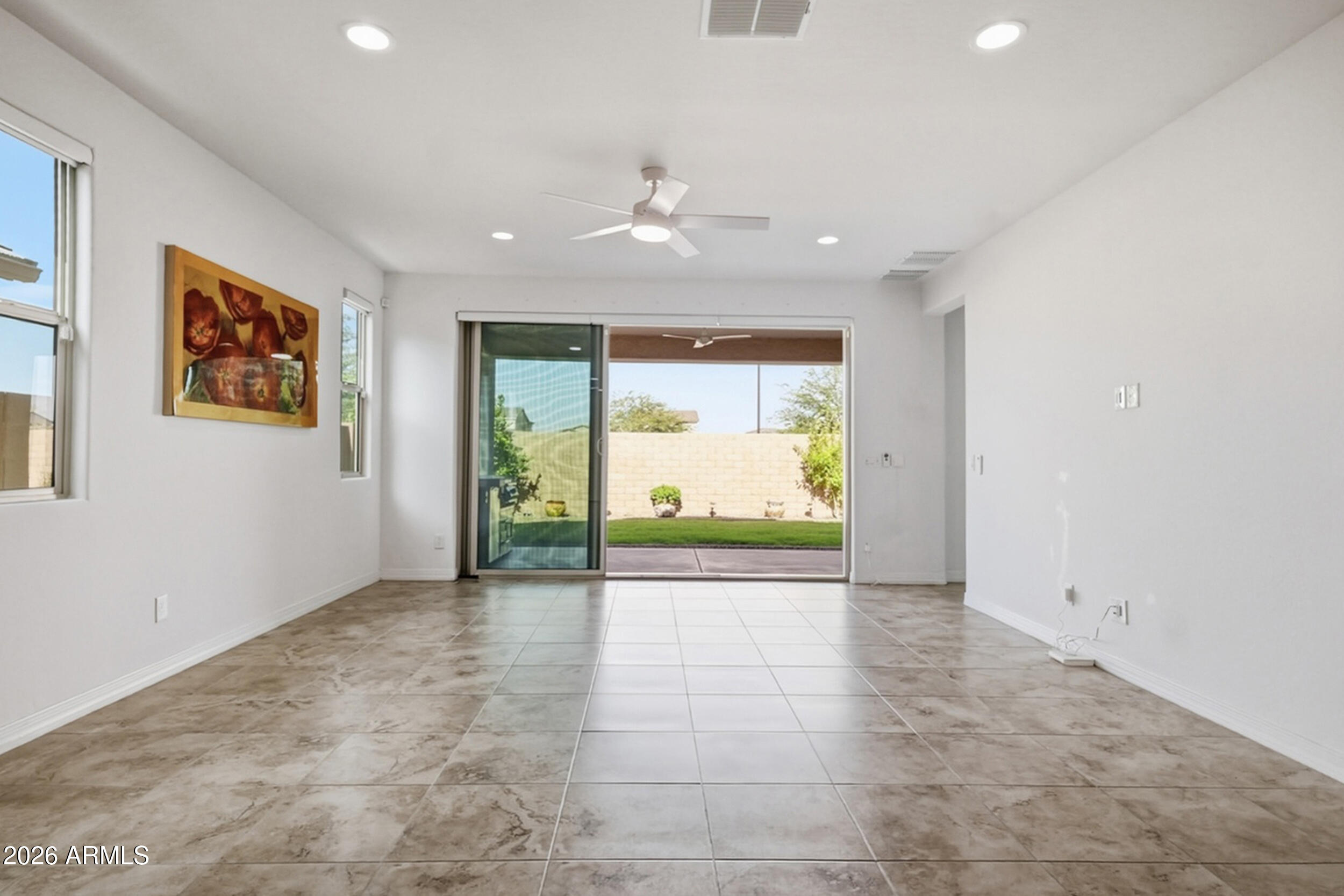 5823 South Del Rancho Mesa, AZ 85212 - Photo 9 of 42 Great Room
