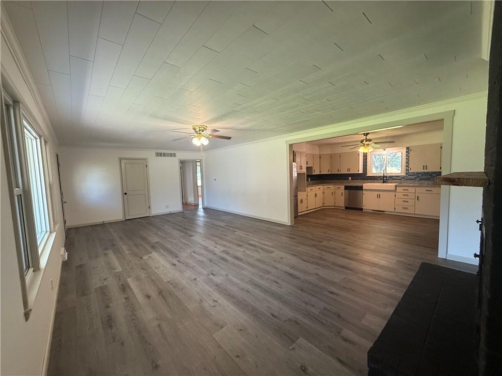 2002 West 4th Street Pittsburg, KS 66762 - Photo 6 of 34