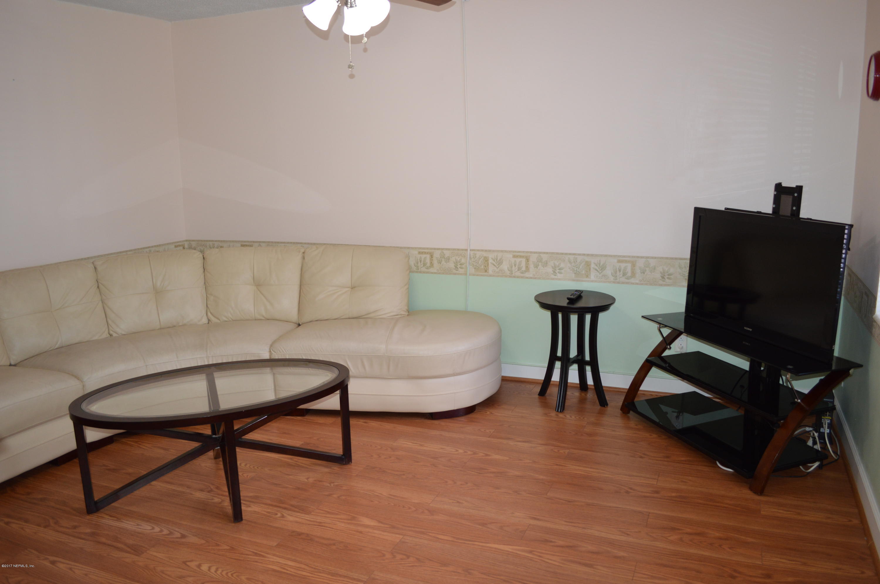 1225 The Grove Road, Unit 10 Orange Park, FL 32073 - Photo 5 of 23 LIVING ROOM