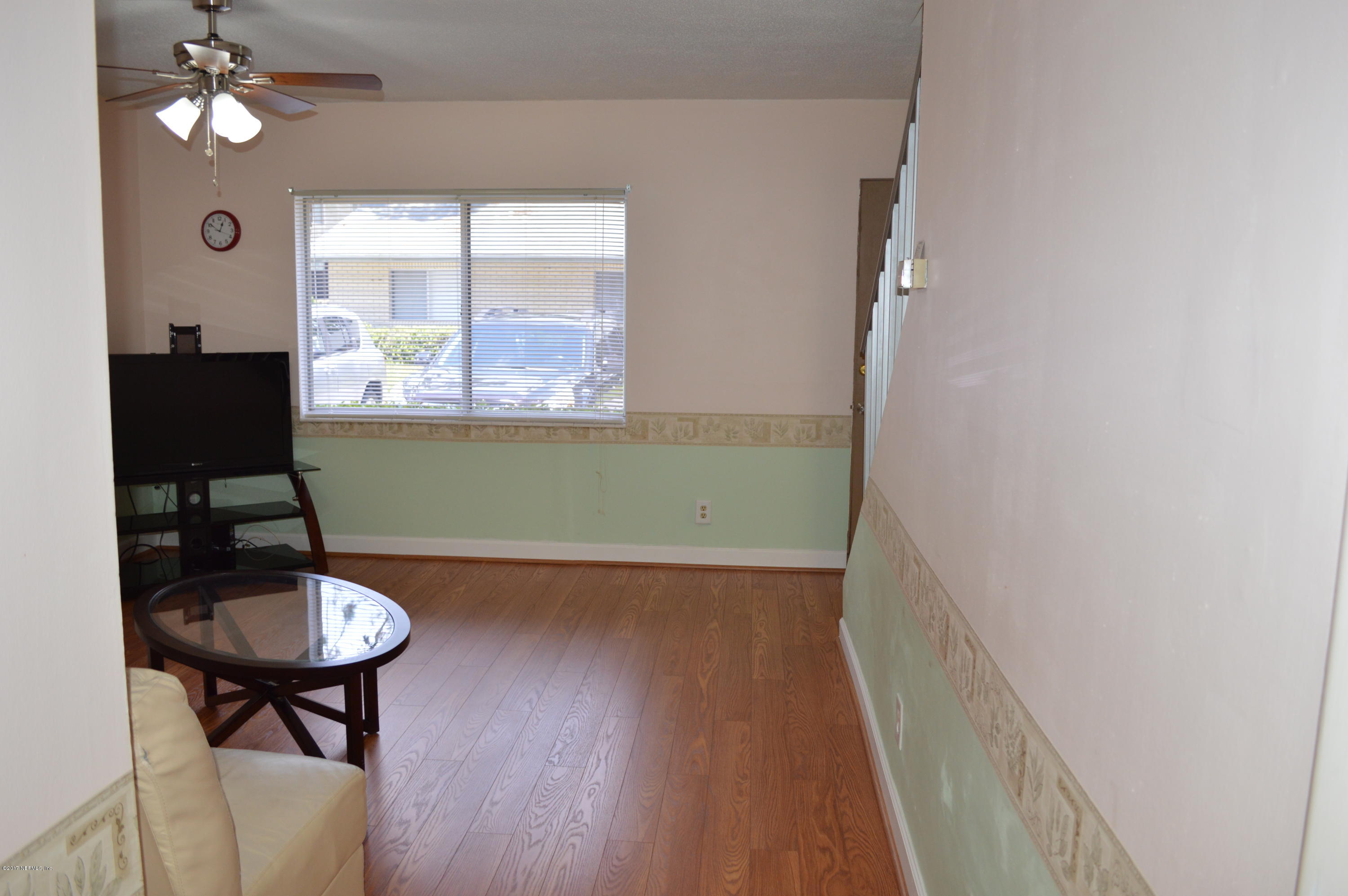 1225 The Grove Road, Unit 10 Orange Park, FL 32073 - Photo 7 of 23 LIVING RM2