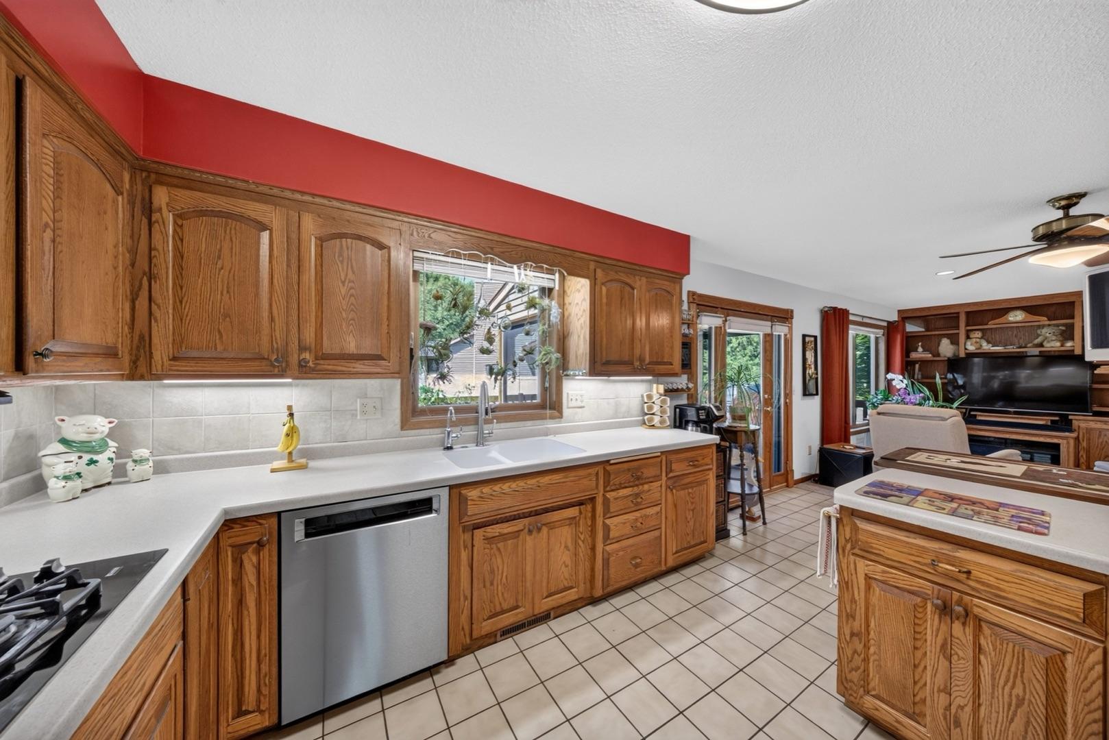 1116 Knoll Court Northwest Rochester, MN 55901 - Photo 13 of 56