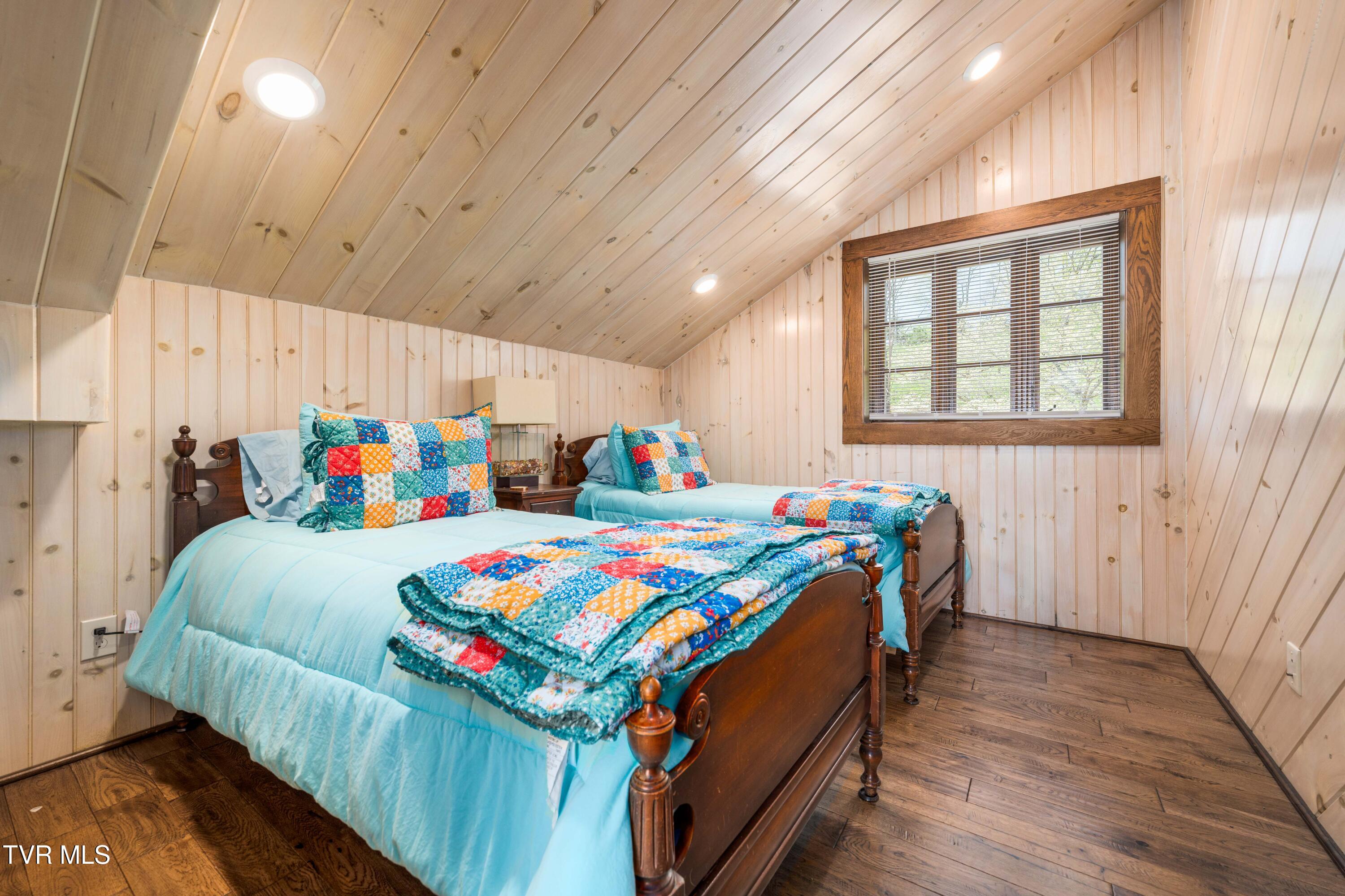 110 North River Lane Butler, TN 37640 - Photo 27 of 50 110 North River Shores (72 of 79)