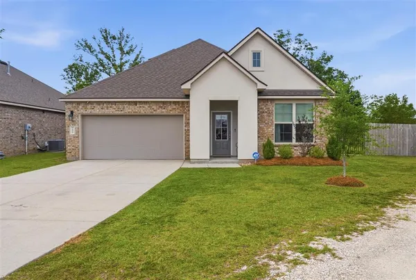 $345,000 | 2404 Reserve Drive, Westlake, LA 70669