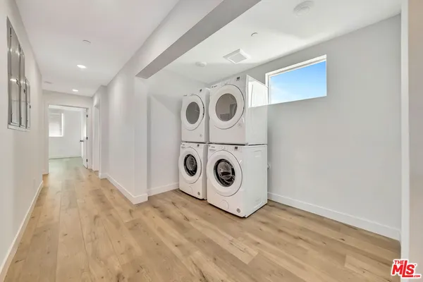 $900 | 1584 West 37th Street, Unit ROOM 3, Los Angeles, CA 90018