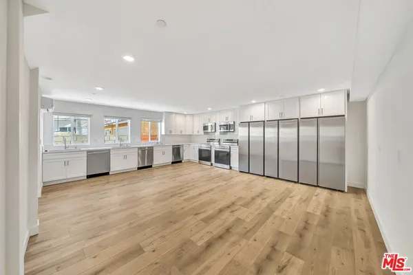 $900 | 1584 West 37th Street, Unit ROOM 3, Los Angeles, CA 90018