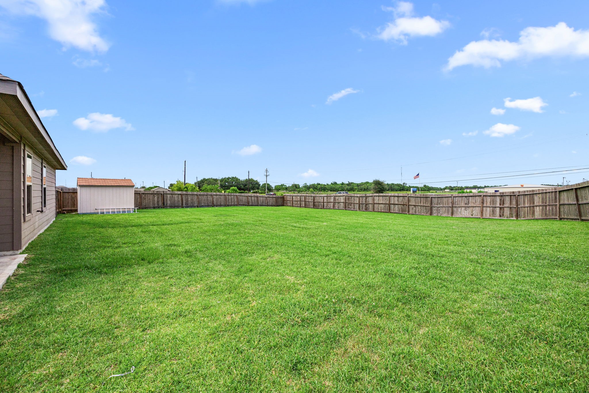 8002 Tamarind Lane Baytown, TX 77521 - Photo 28 of 35