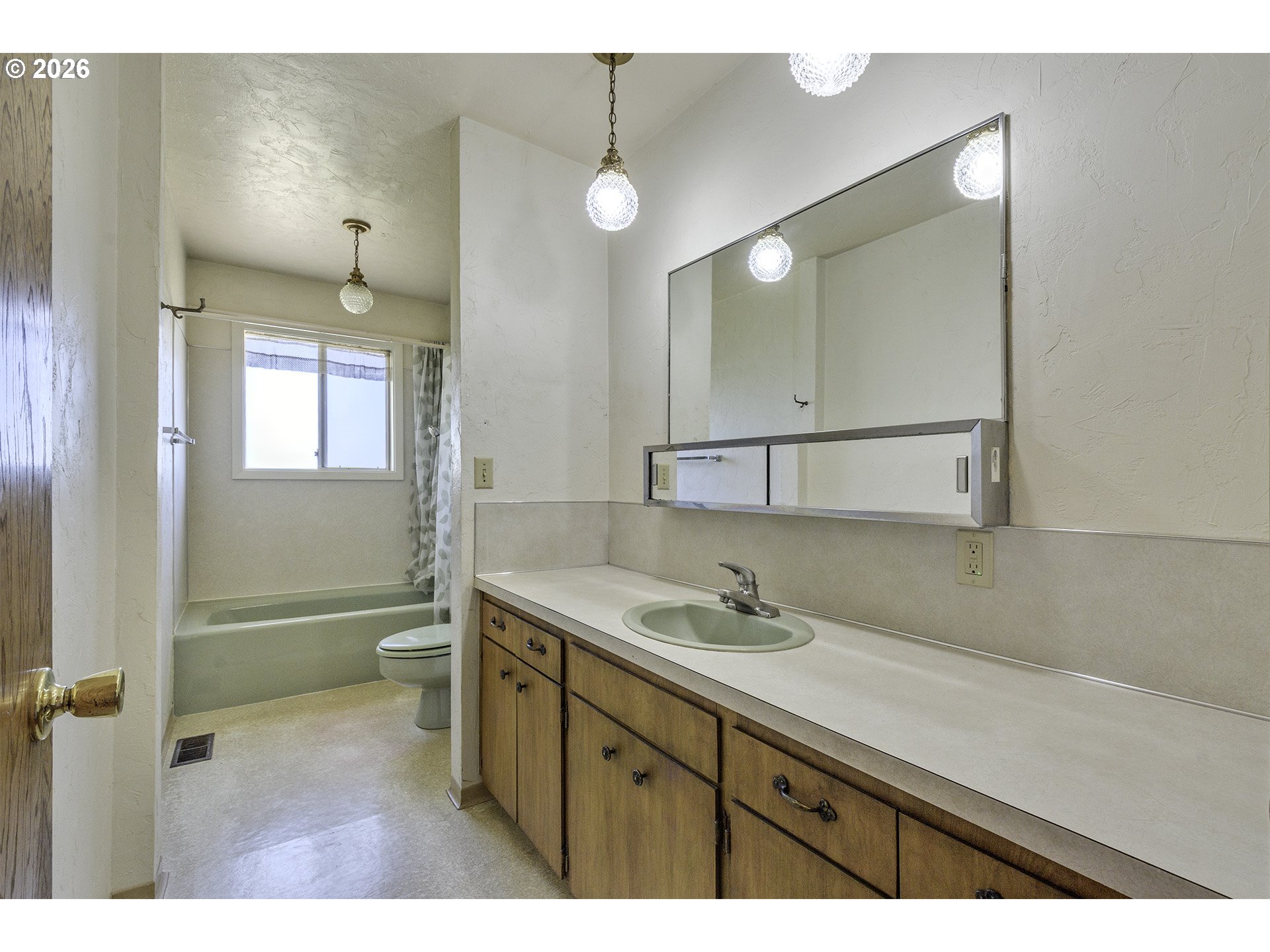 8415 Southwest River Road Hillsboro, OR 97123 - Photo 21 of 39 Gallery Image 21