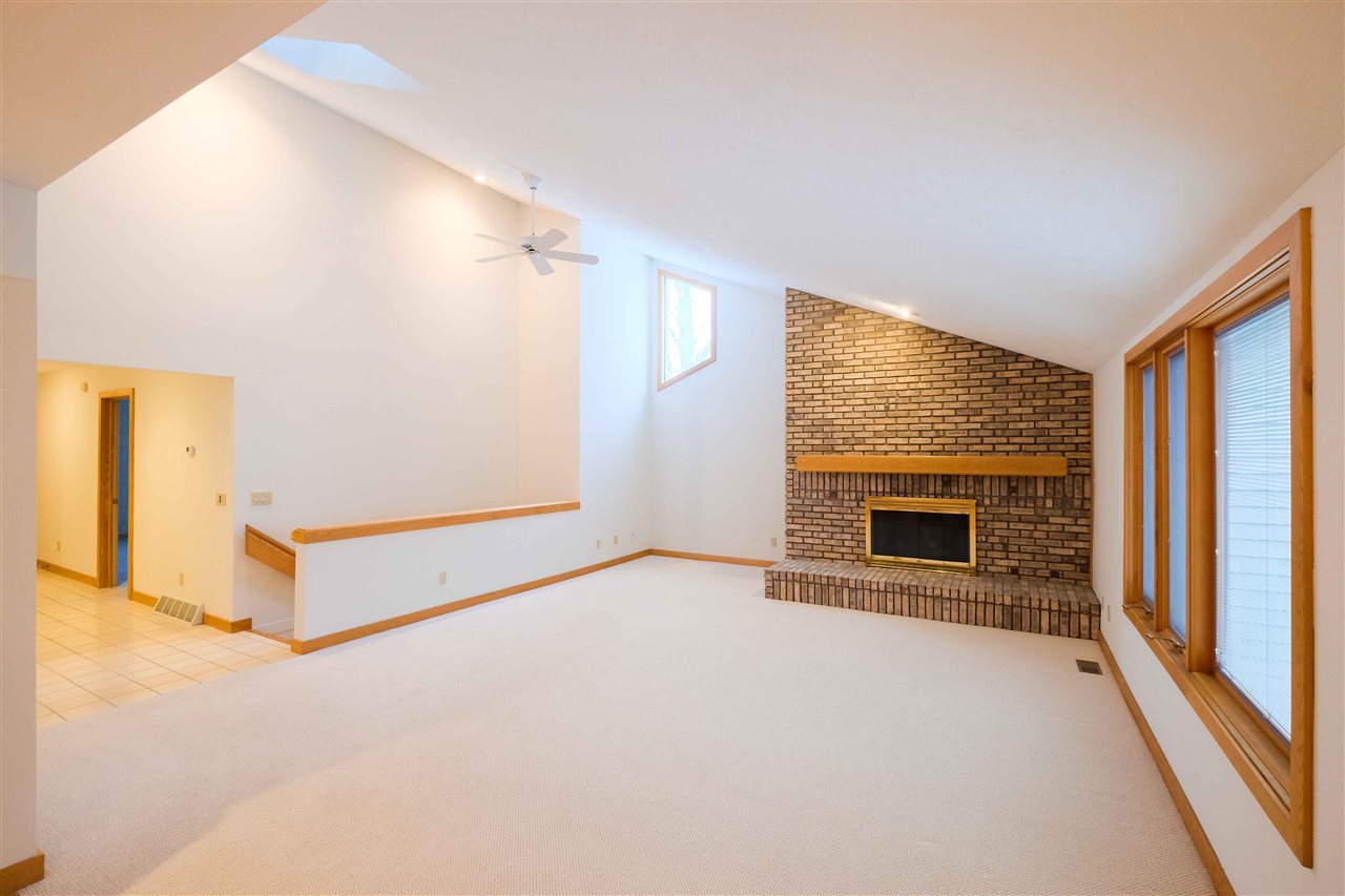6462 Mission Ridge Traverse City, MI 49686 - Photo 7 of 33 1856273-6.JPG