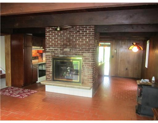 1625 Washington Road Apollo, PA 15613 - Photo 4 of 13 Family Room.