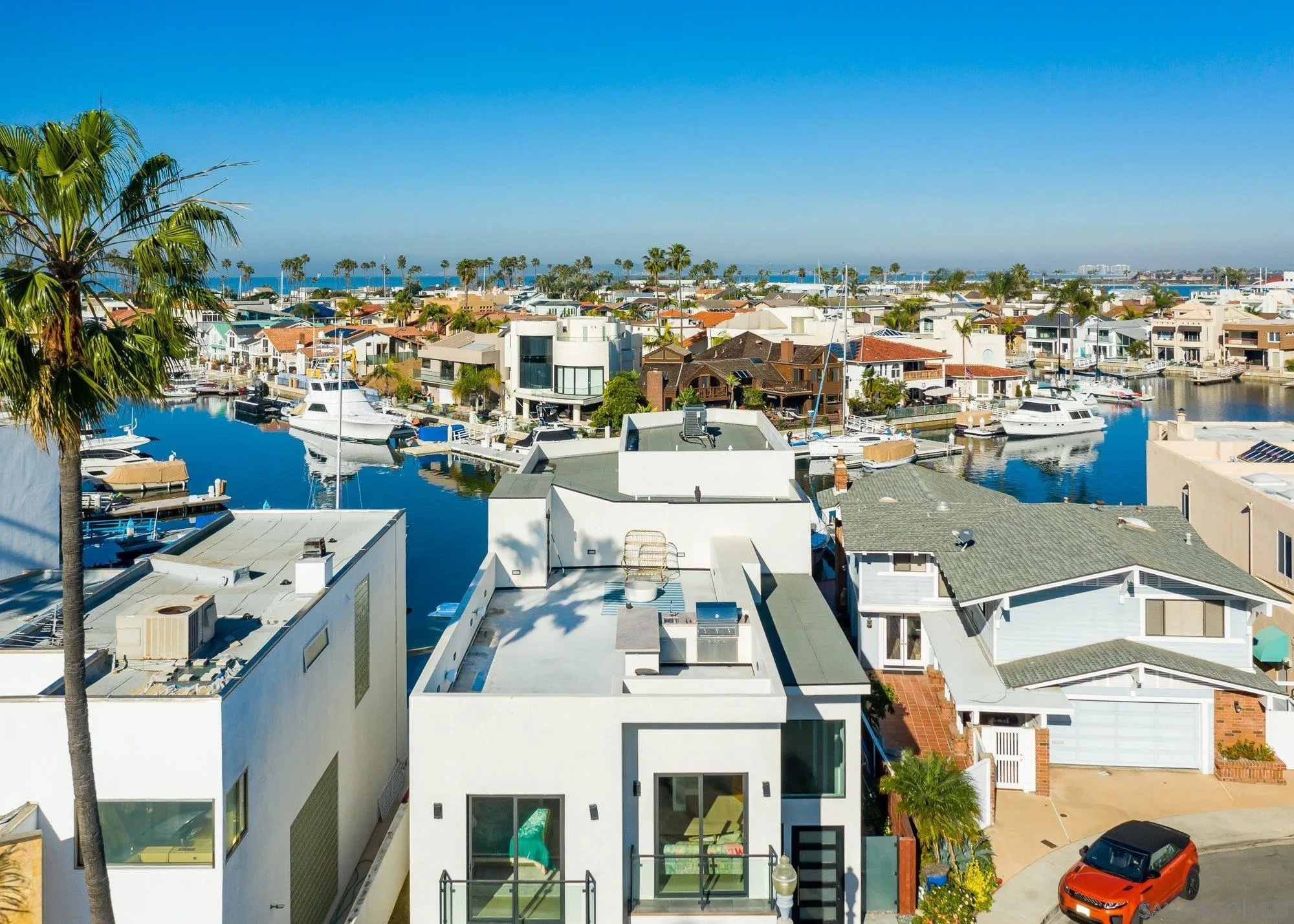 21 Green Turtle Road Coronado, CA 92118 - Photo 6 of 55 a view of a city