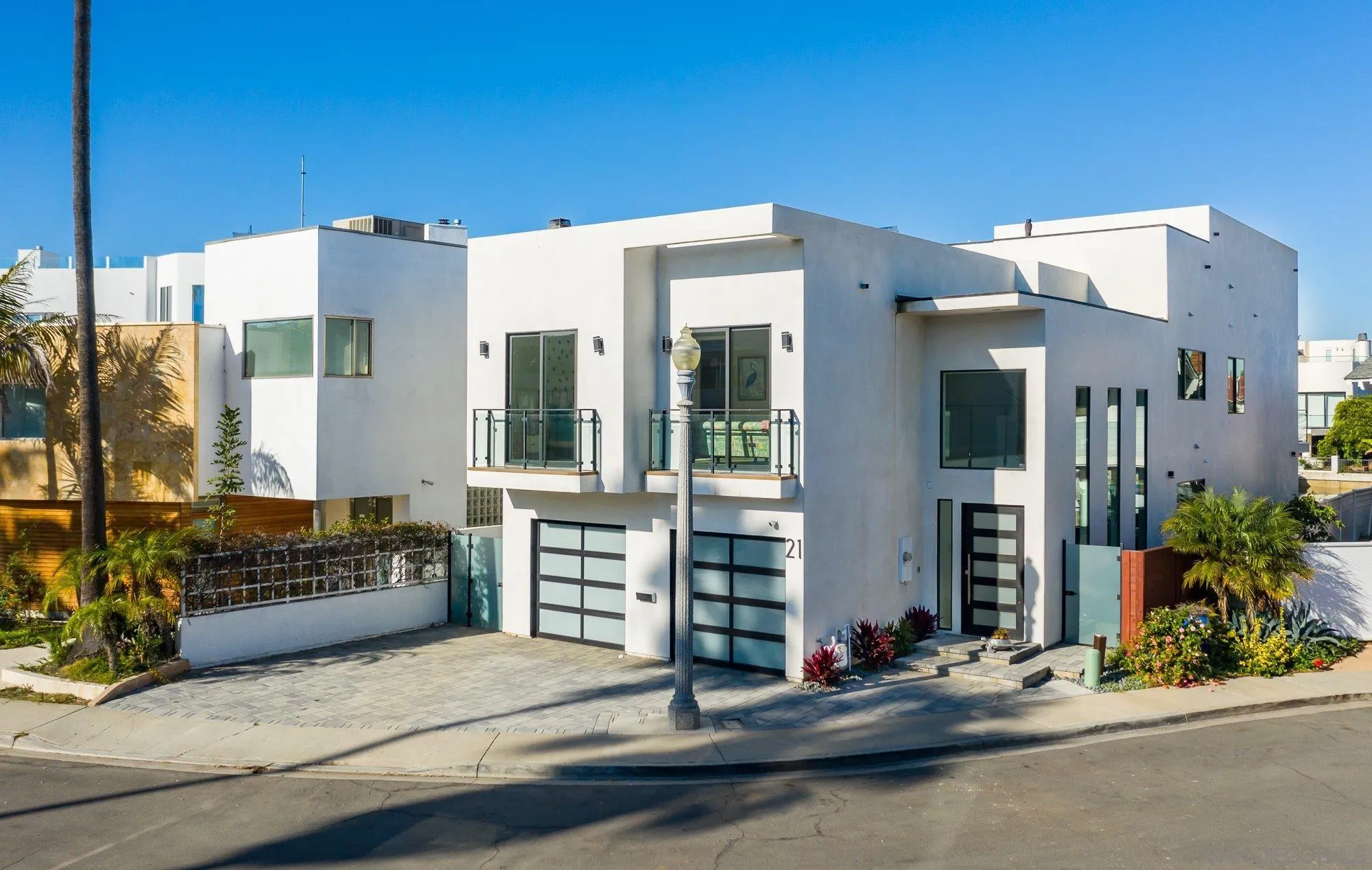 21 Green Turtle Road Coronado, CA 92118 - Photo 7 of 55 a car parked in front of a building