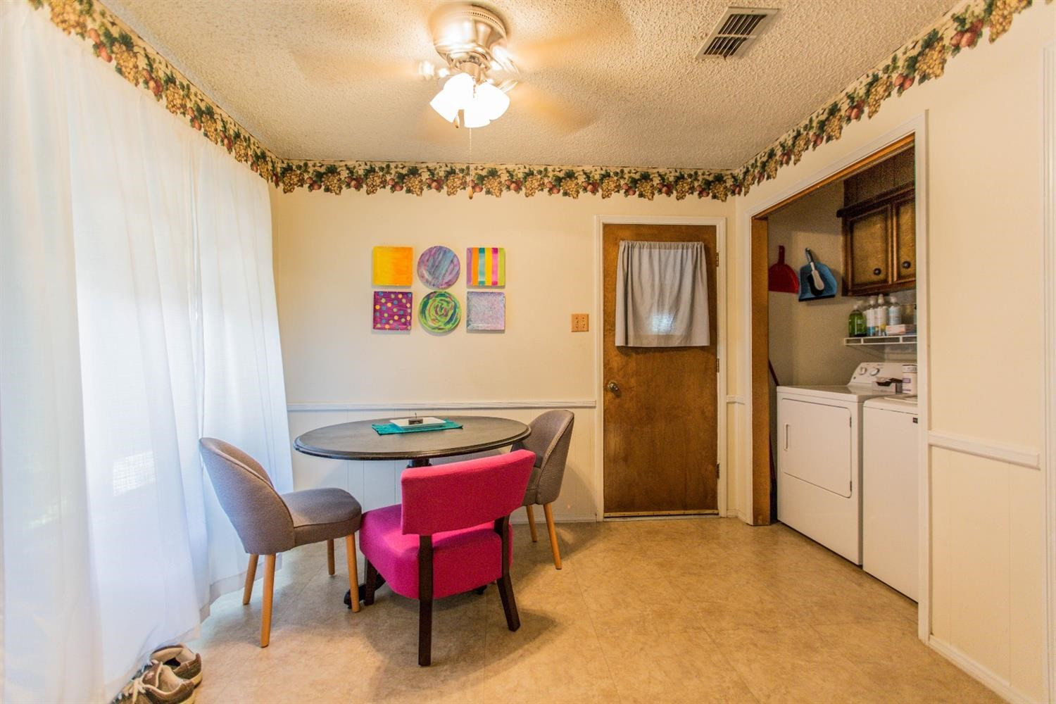 7901 Aberdeen Avenue Lubbock, TX 79424 - Photo 9 of 10 a view of a dining room with furniture