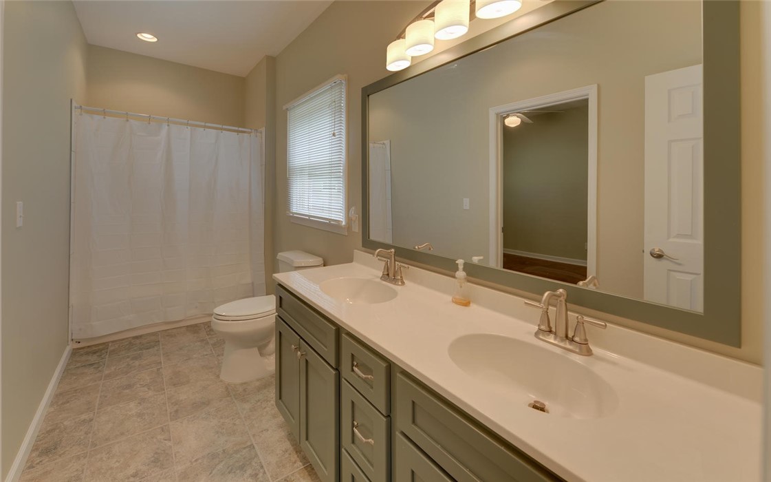 320 Ridgewood Drive Hartwell, GA 30643 - Photo 13 of 27 Gallery Image 13
