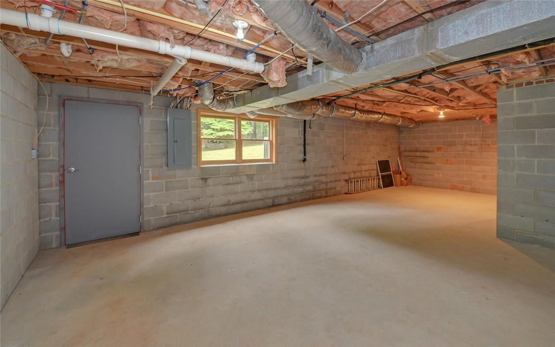 320 Ridgewood Drive Hartwell, GA 30643 - Photo 18 of 27 Gallery Image 18