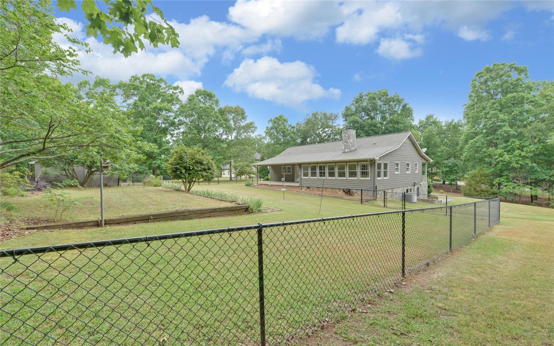 320 Ridgewood Drive Hartwell, GA 30643 - Photo 20 of 27 Gallery Image 20