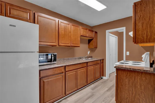 $1,299 | 5002 Blue Spruce Circle, Unit C, Austin, TX 78723