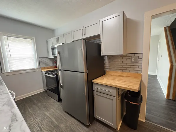 $250,000 | 945 Cecil Avenue, Indianapolis, IN 46219