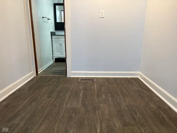 $250,000 | 945 Cecil Avenue, Indianapolis, IN 46219