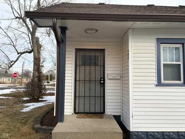 $250,000 | 945 Cecil Avenue, Indianapolis, IN 46219