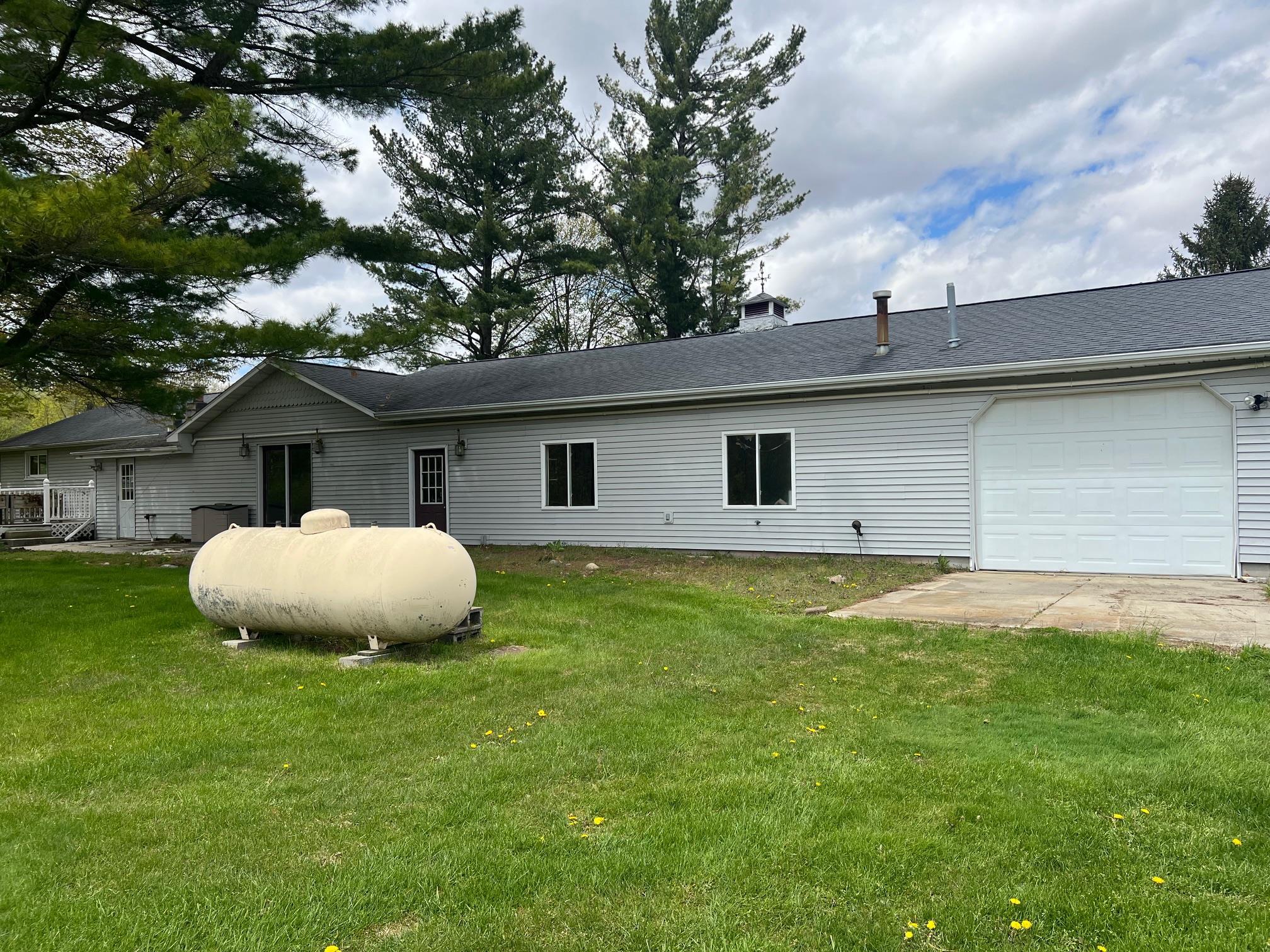 21403 Swan Creek Road Merrill, MI 48637 - Photo 9 of 68