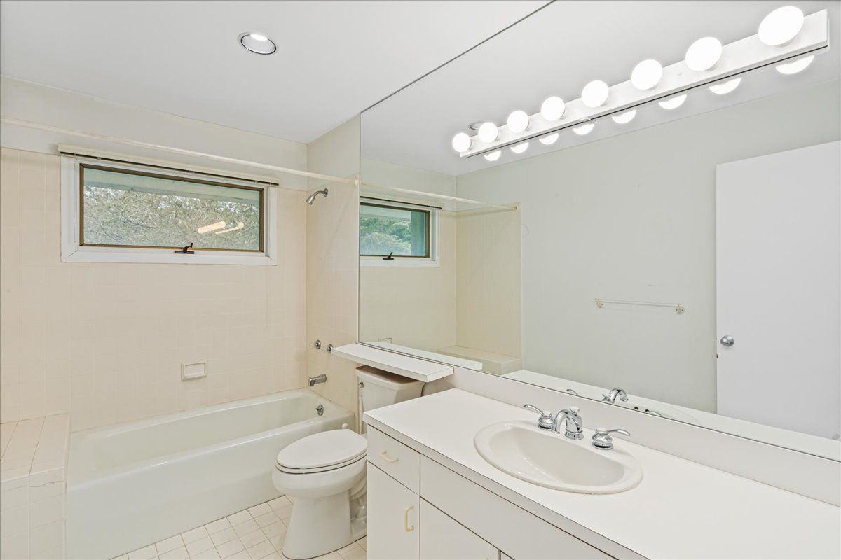 8 Fiddler Crab Trail Westhampton, NY 11977 - Photo 16 of 36