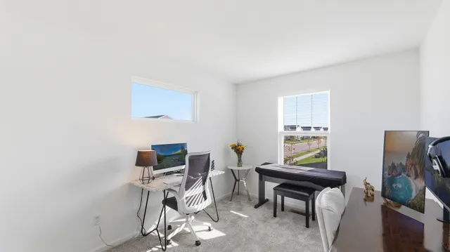 $379,999 | 120 Kingsport Drive, South Elgin, IL 60177